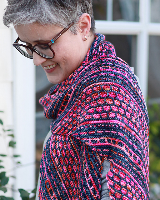 Ravelry: Dutch Tulips Scarf pattern by Alina Appasova