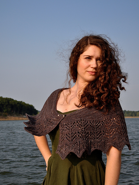 Ballena Shawlette