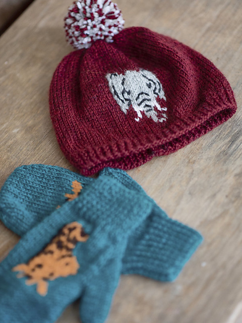 Fossy Hat & Mittens