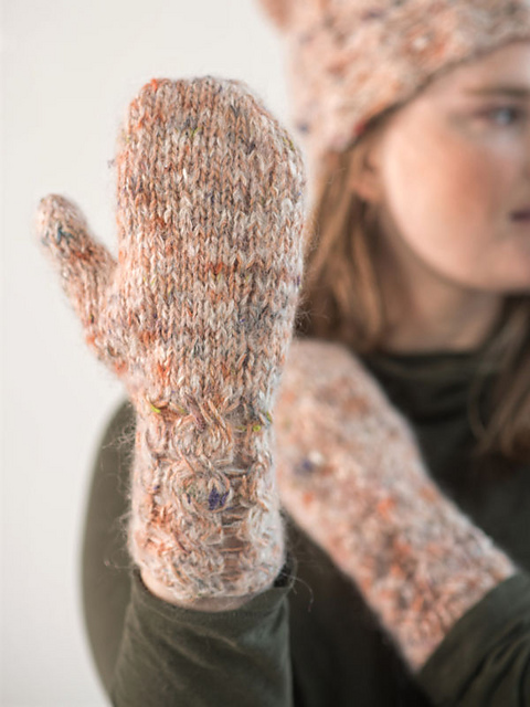 Augusta Mittens