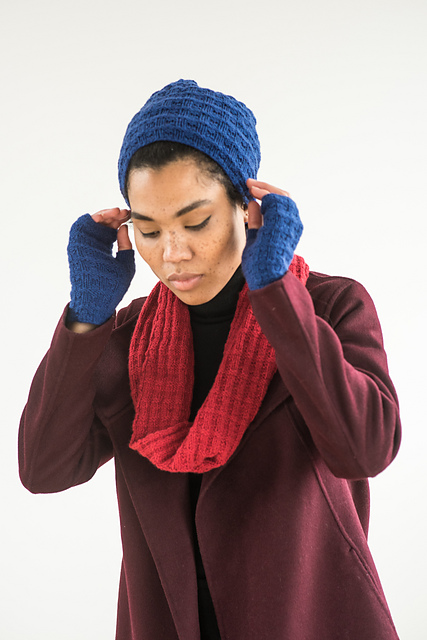 Penthia Mitts