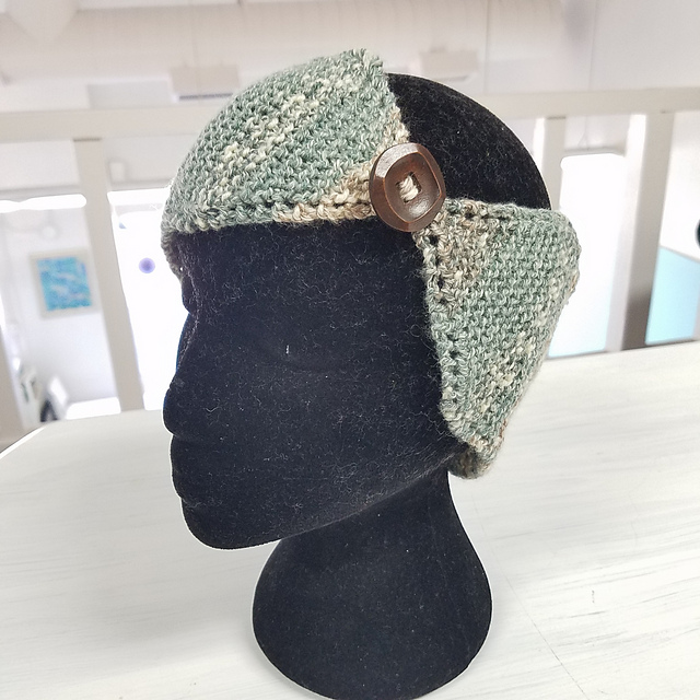 Simple Ear Warmer with Button