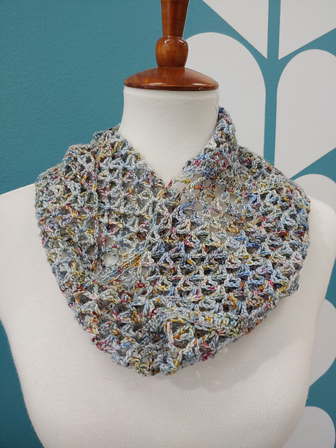 Topsy Turvy Cowl