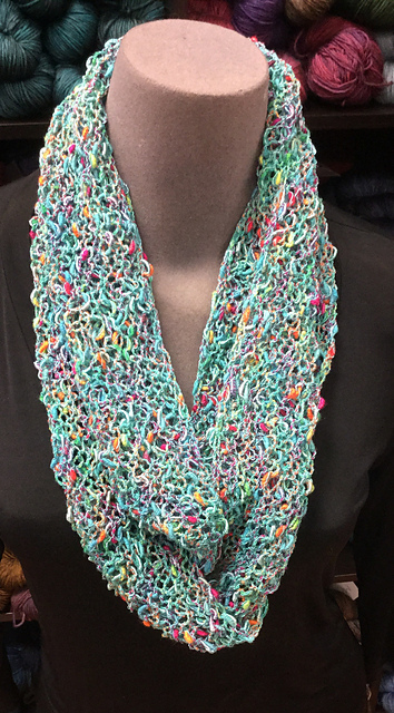 Cin Cin Summer Cowl
