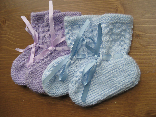 Eyelet Wardrobe for 6 Months - The Bootees
