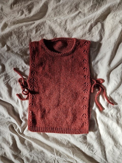 Rosemary Vest Mini