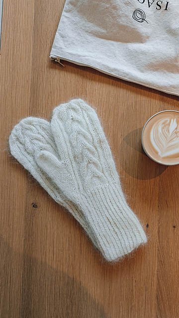 Selene Mittens