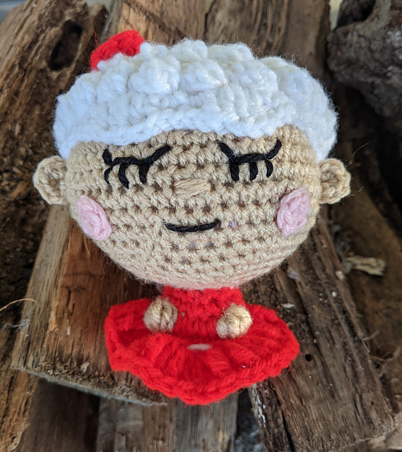 Mrs Claus Big Head Buddy