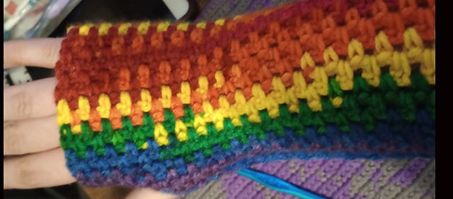 Moss Stitch Fingerless Gloves