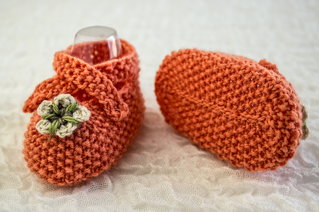 Moss Stitch Booties