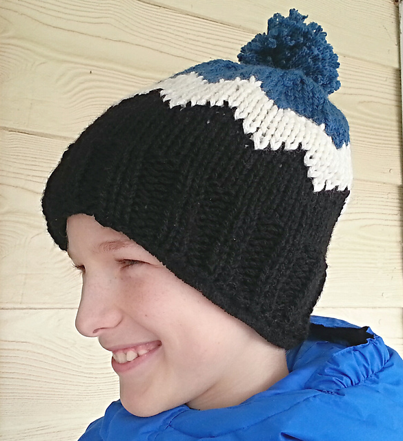 Snowy Mountains Lined Beanie