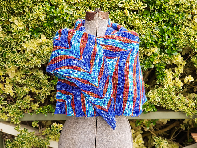 Dolmades Shawl