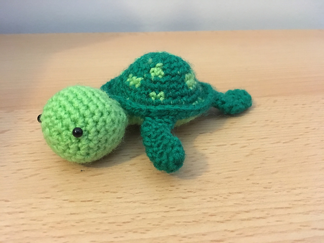 Mini Amigurumi Turtle