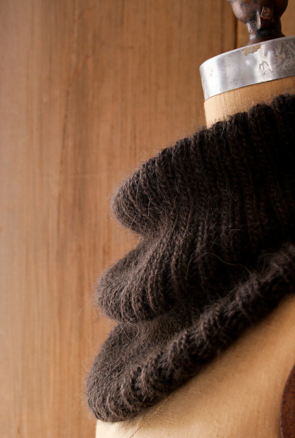 Ravelry: Lovely Ribbed Cowl pattern by Purl Soho