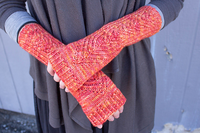 Arietis Mitts
