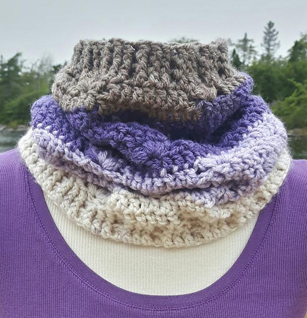 Delicate Jewels Cowl