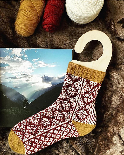 Snowdrop Socks