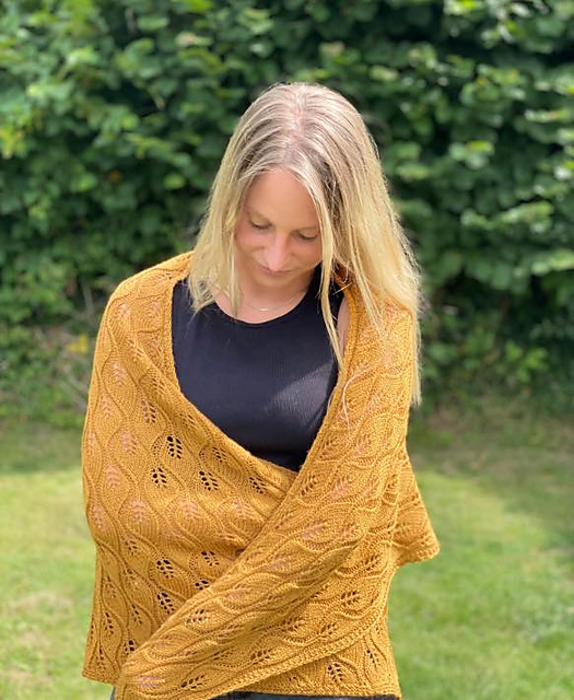 Clamber Leaves Shawl