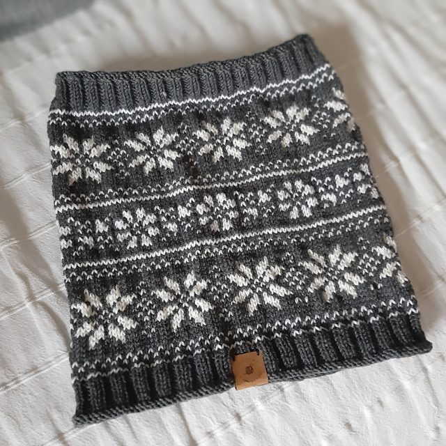 Cowl Iolilicious