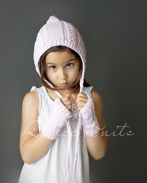 Cable Knit Fingerless Gloves