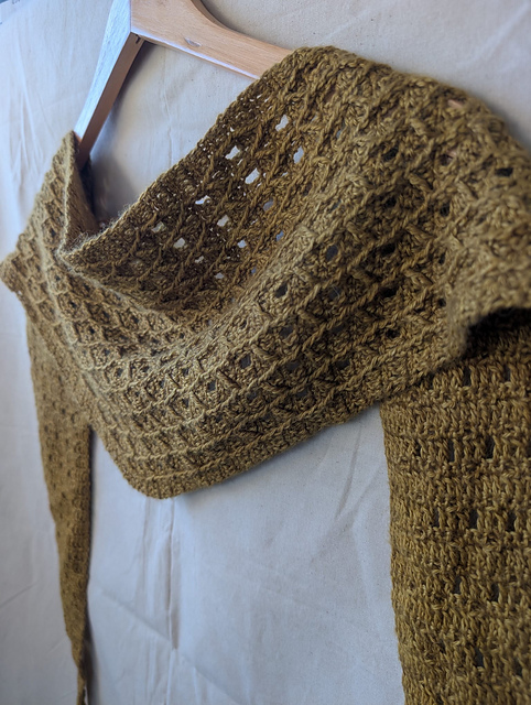 Miss Rollo's Hive Shawl
