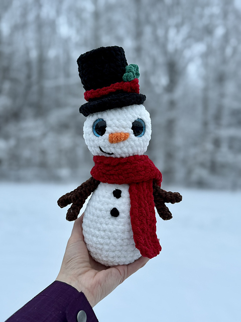 Plush Friendly Snowman