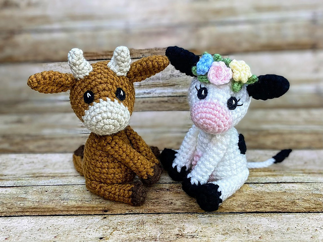 Mini Cow Amigurumi