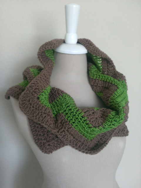 Sharp Curves Chevron Cowl