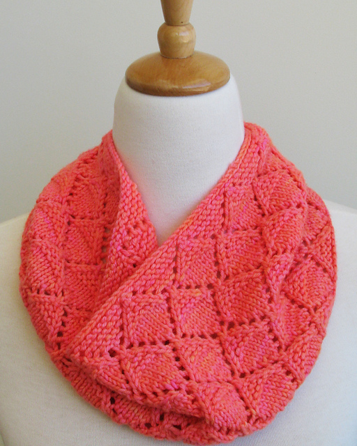 Malya Cowl