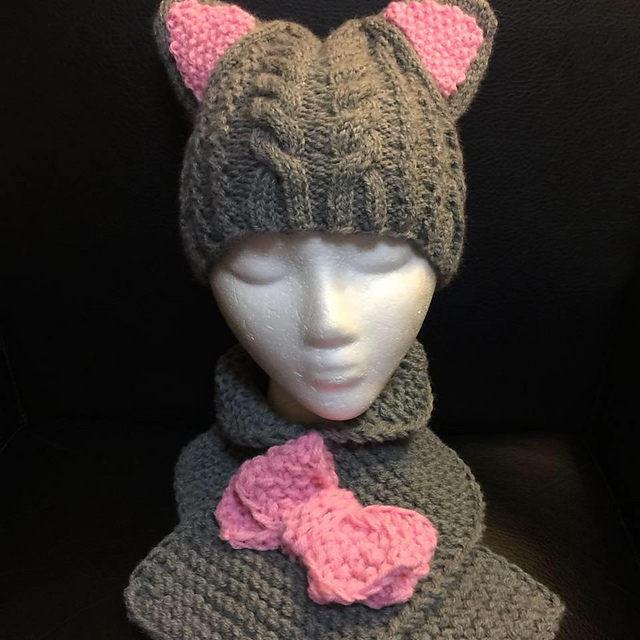 Kitty Cable Hat and Scarf