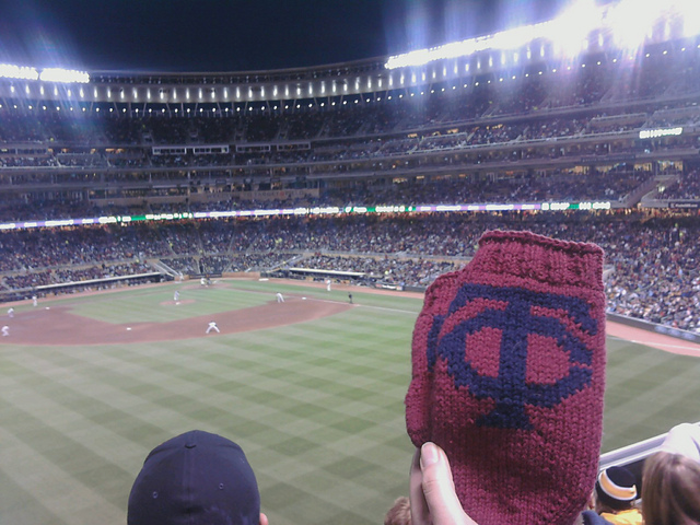 Top Down Minnesota Twins Mittens