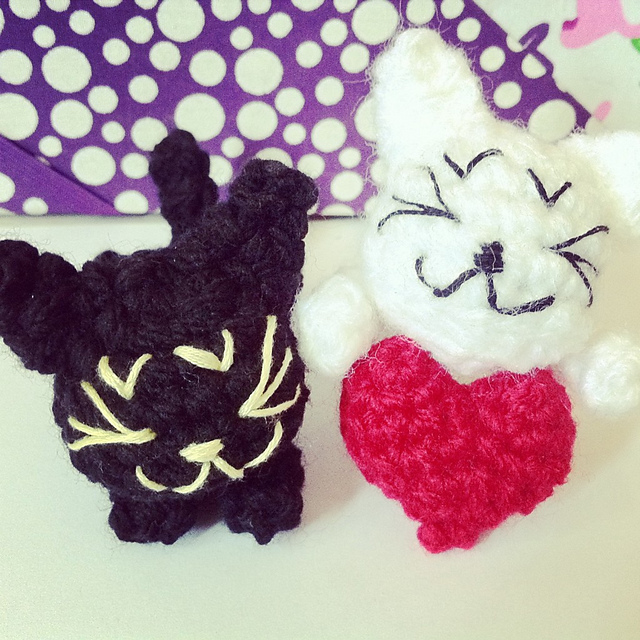 Little Sleepy Cats in Love