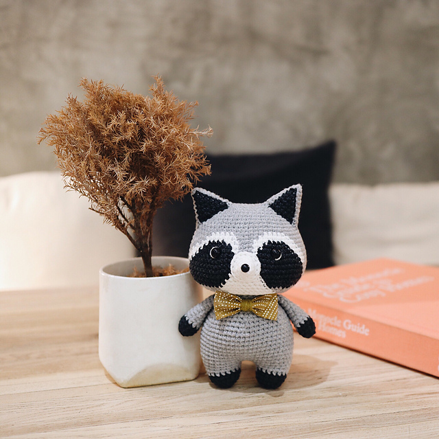 新品未使用 Liten Bicolor raccoon ニット Ravelry: Tico The Little Racoon pattern by Hain Chan