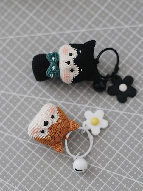 Shiba Dog Head Keychain