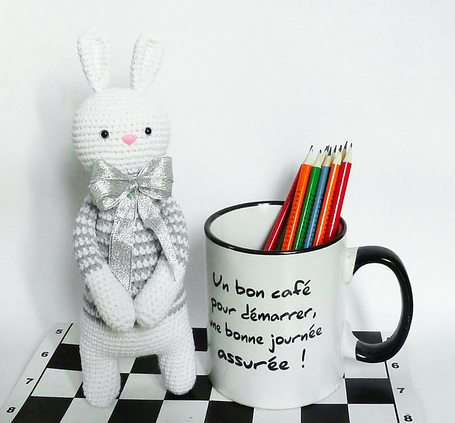 Amigurumi Bunny in Sweater