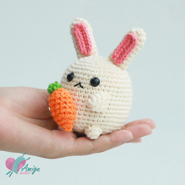 Rabbit Carrot Amigurumi