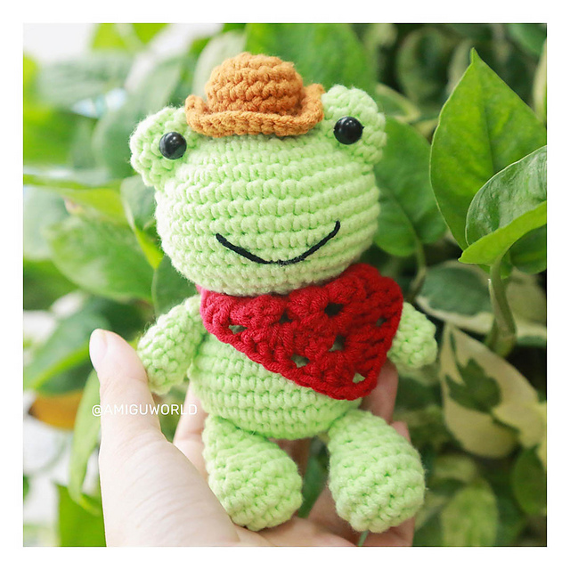 Frog with Hat and Scarf