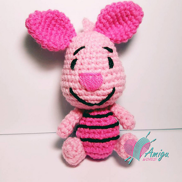 Small Piglet Keychain