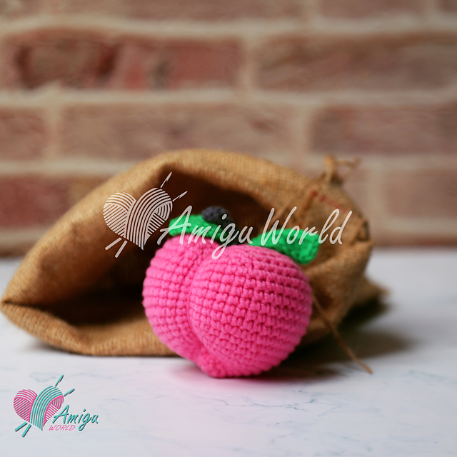 Peach Amigurumi