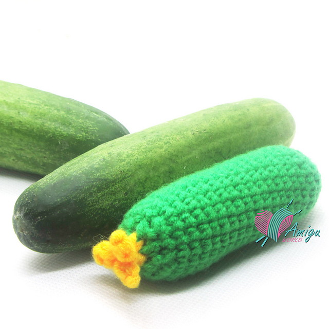 Cucumber amigurumi