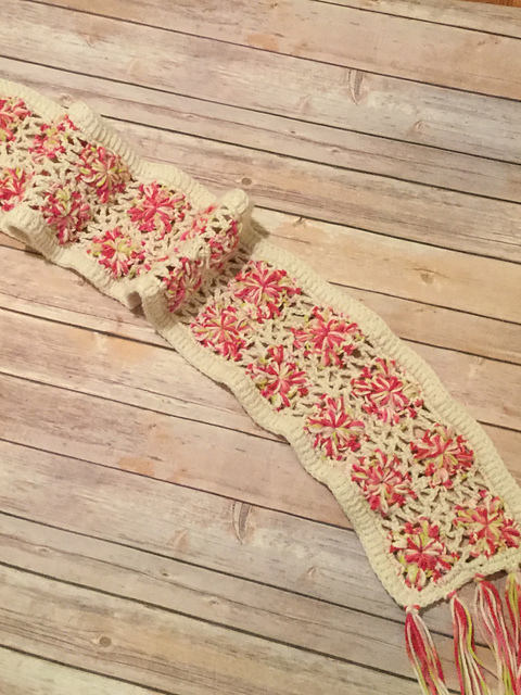 Leyla Mini Granny Square Scarf