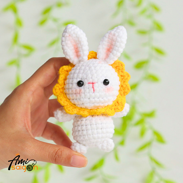 Sunflower Bunny Amigurumi