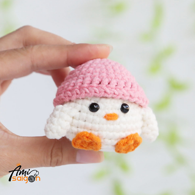 Amigurumi Tiny Chicken