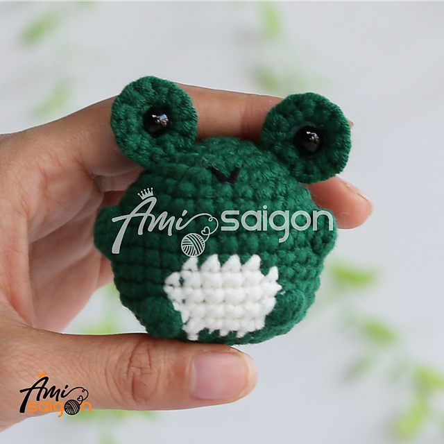 Little Frog Keychain