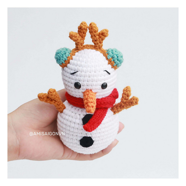 Amigurumi Snowman