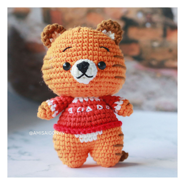 Amigurumi Tiger in Overall