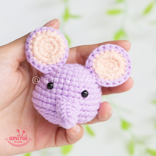 Elephant amigurumi keychain