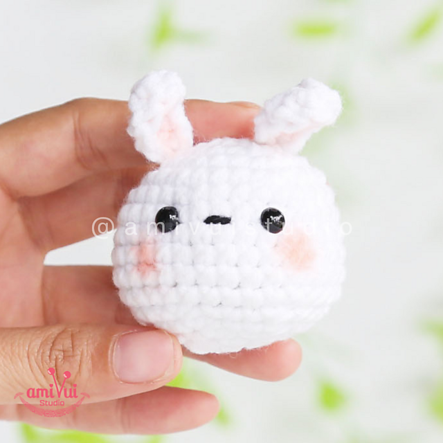 Ravelry: Rabbit keychain amigurumi pattern by Ami Ami