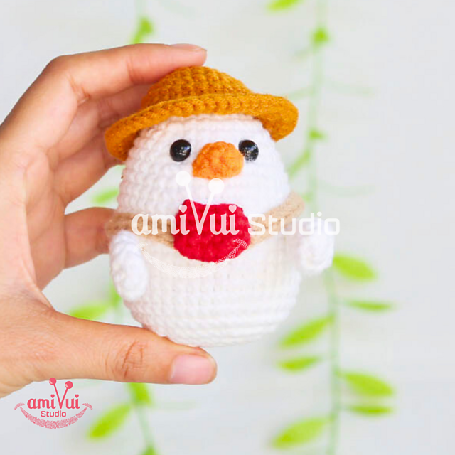 Chicken Keychain with Hat