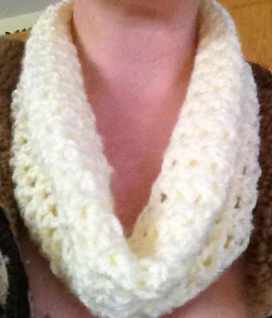 V-stitch Cowl
